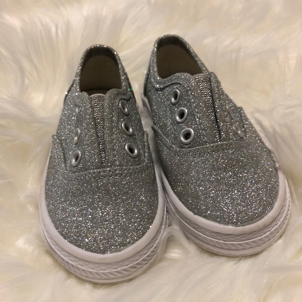 EUC - Baby Girl’s Glitter Slip-on Shoes - Size 6